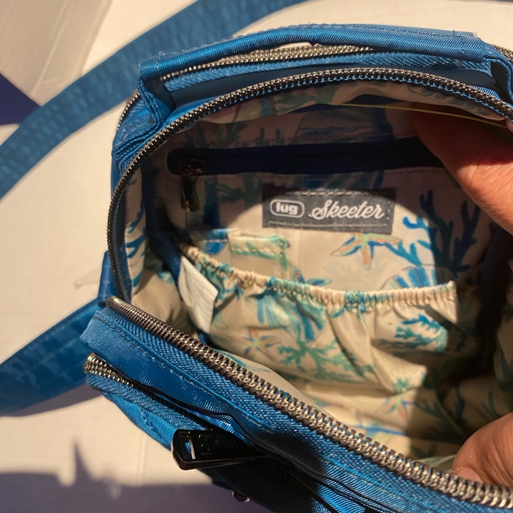 Lug Navy Quilted Messenger Bag🩵 - Picture 13 of 15
